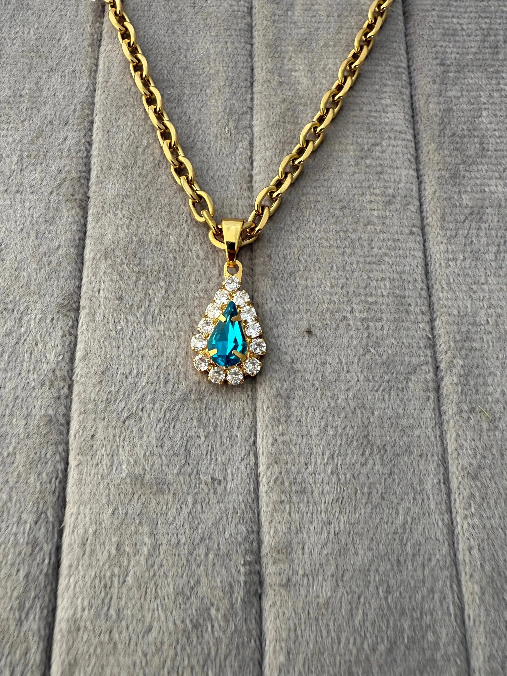 Luxe Green Gemstones Necklace - Diatoms