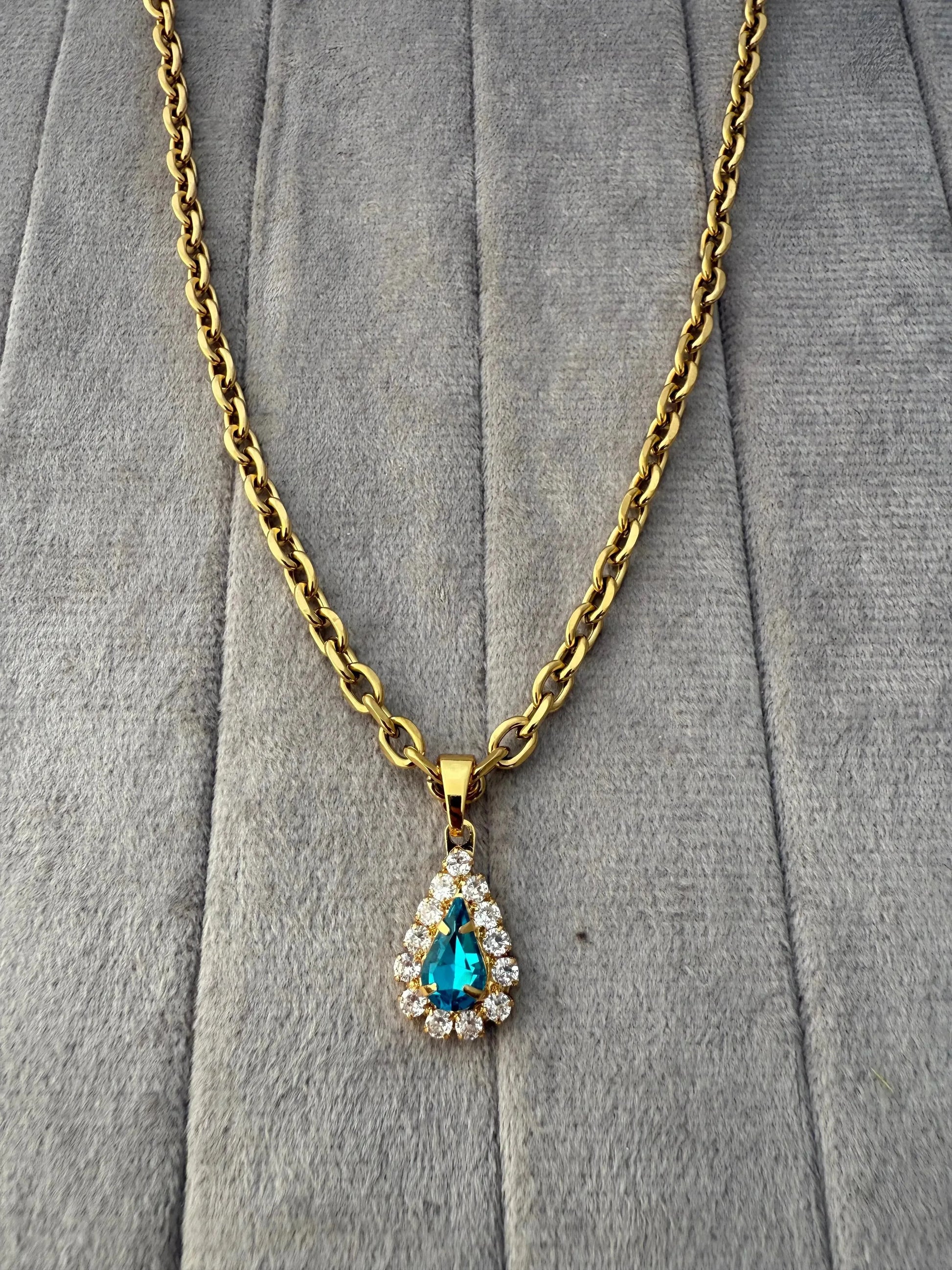Luxe Green Gemstones Necklace - Diatoms