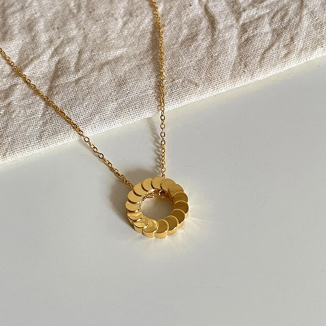 Luxe Round Hollow Pendant