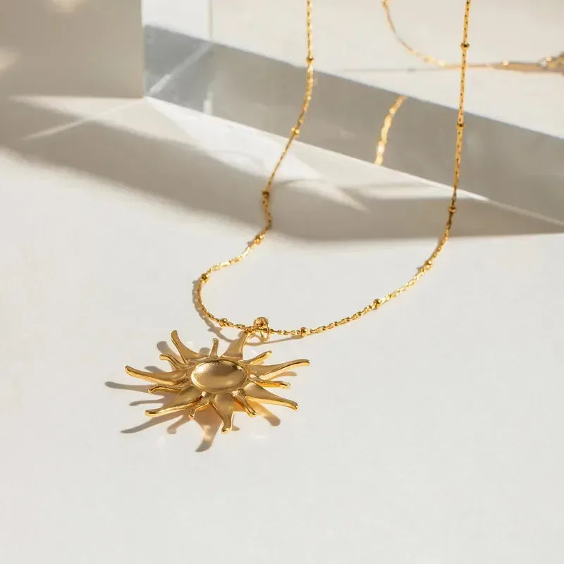 Classic Style Sun Rise Pendant - Diatoms