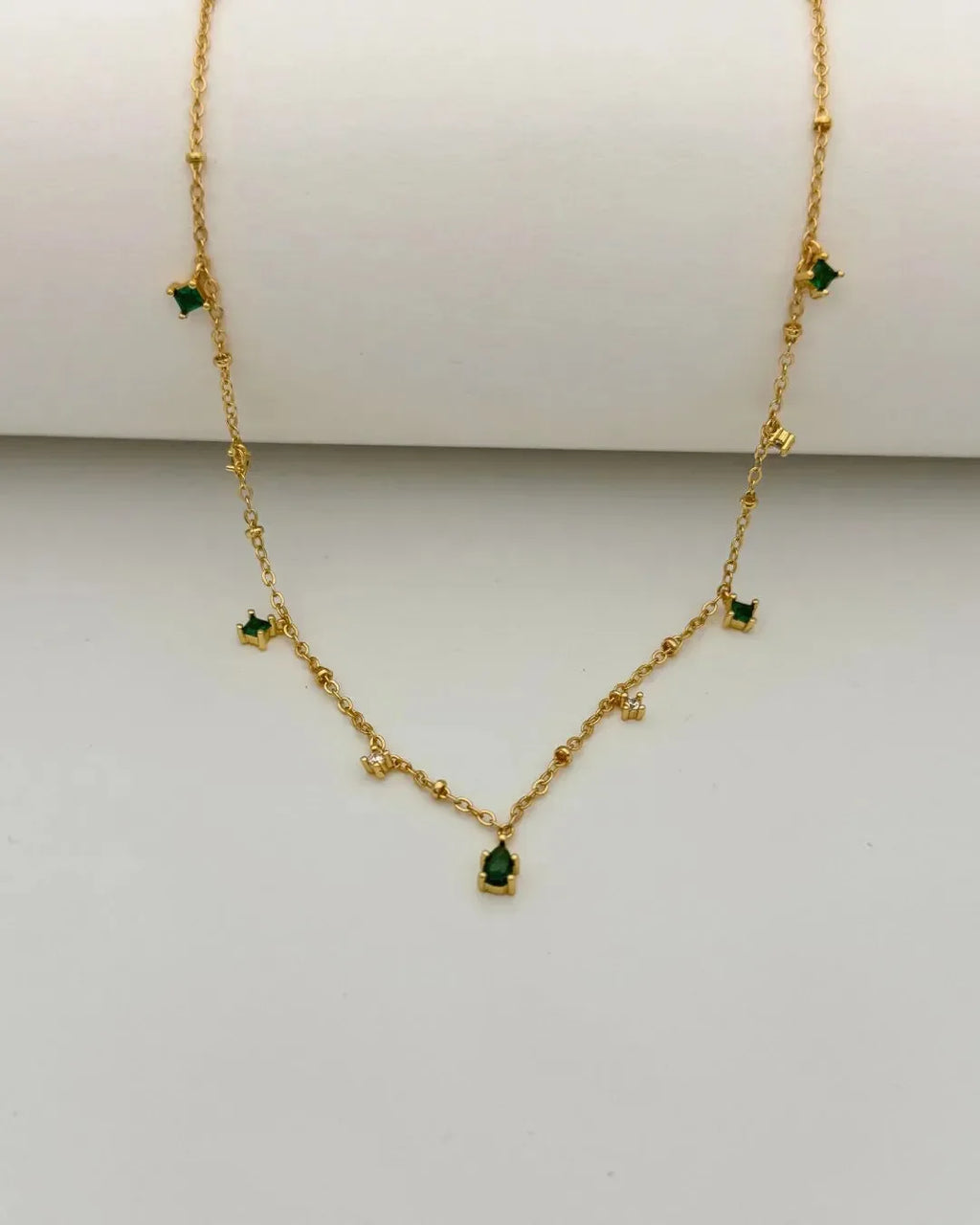 Clavicle Chain Niche Necklace - Diatoms