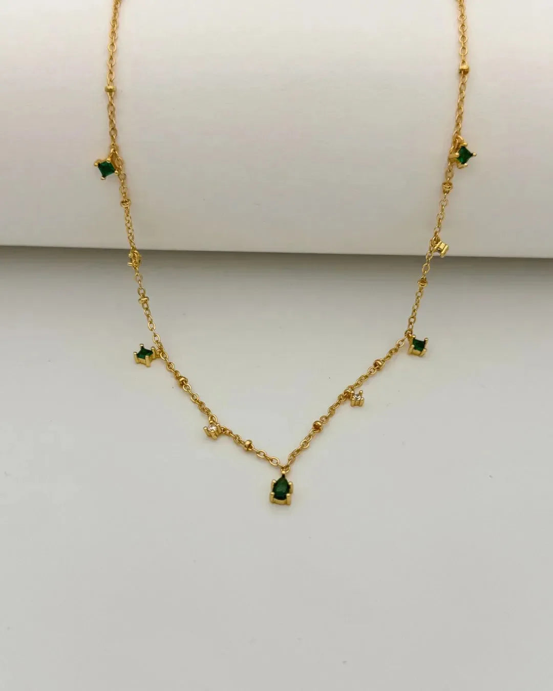 Clavicle Chain Niche Necklace - Diatoms