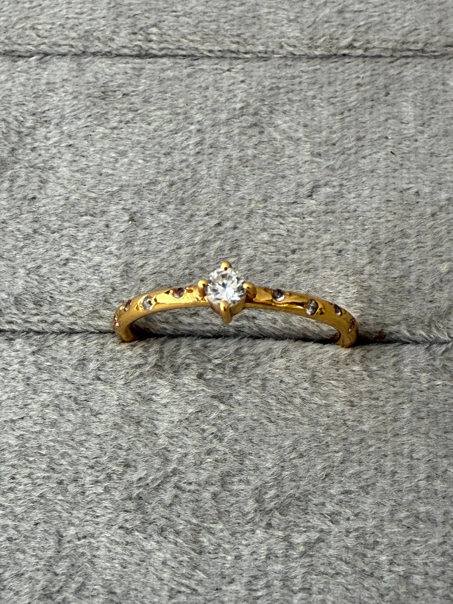 Radiant Majesty Ring - Diatoms