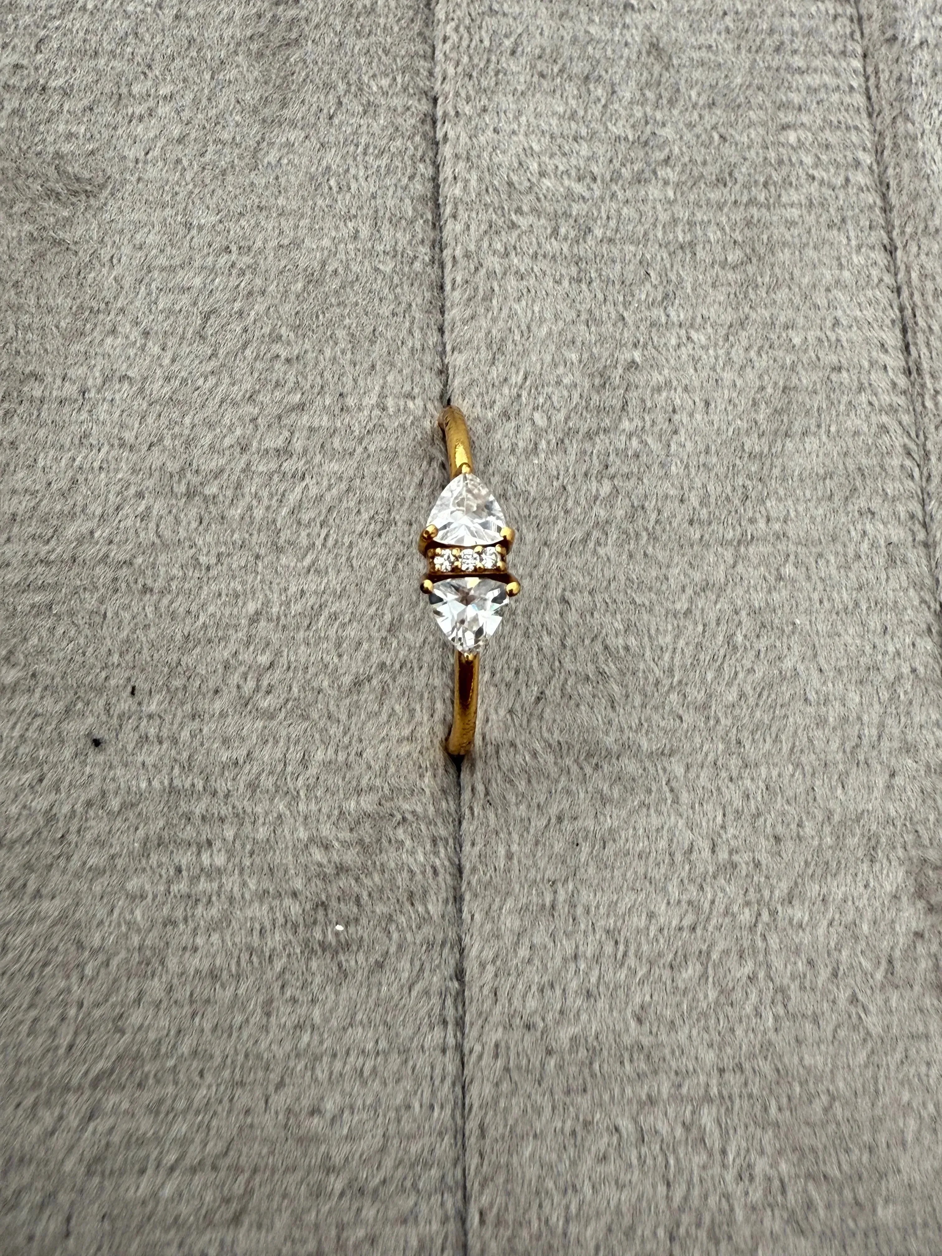 Minimal Classic Diamond Ring - Diatoms