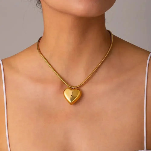 Golden Heart Magnetized Chain Necklace - Diatoms