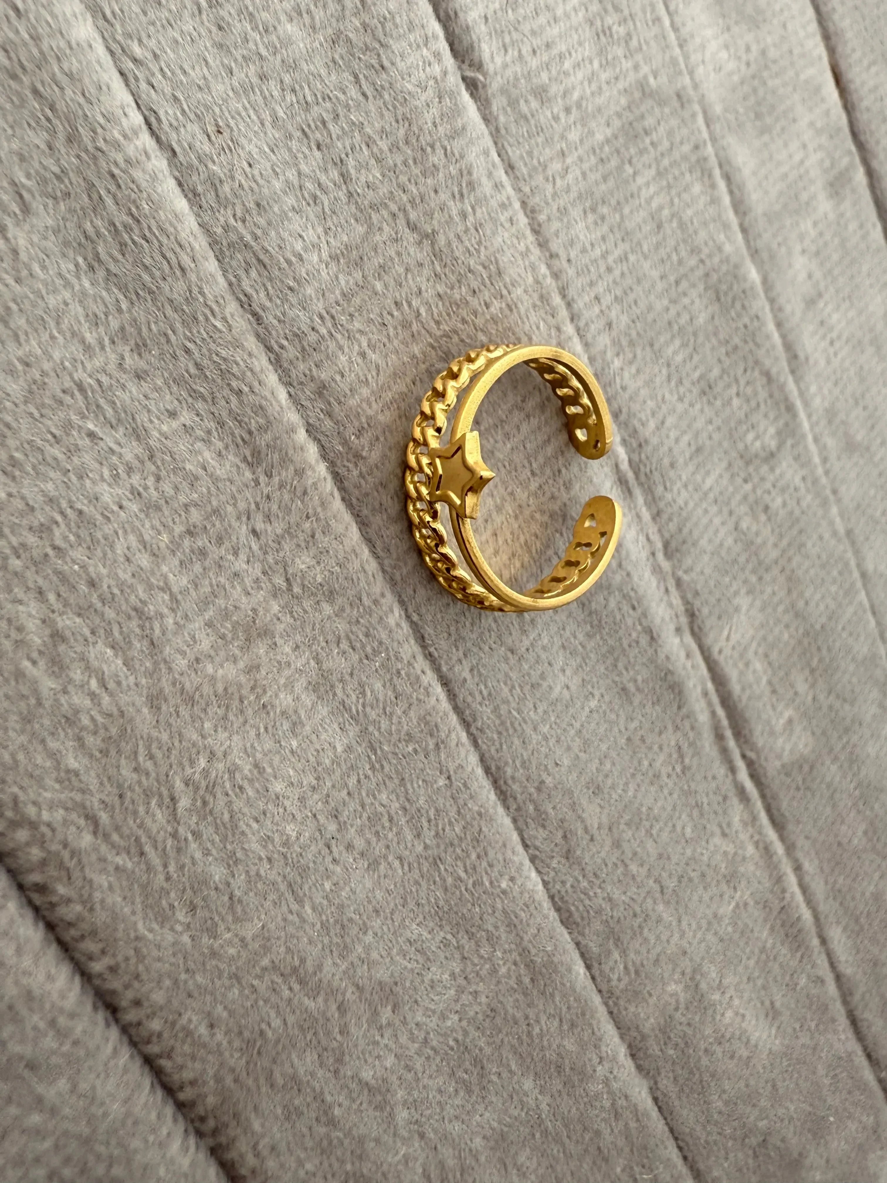 Double row star cuff ring - Diatoms