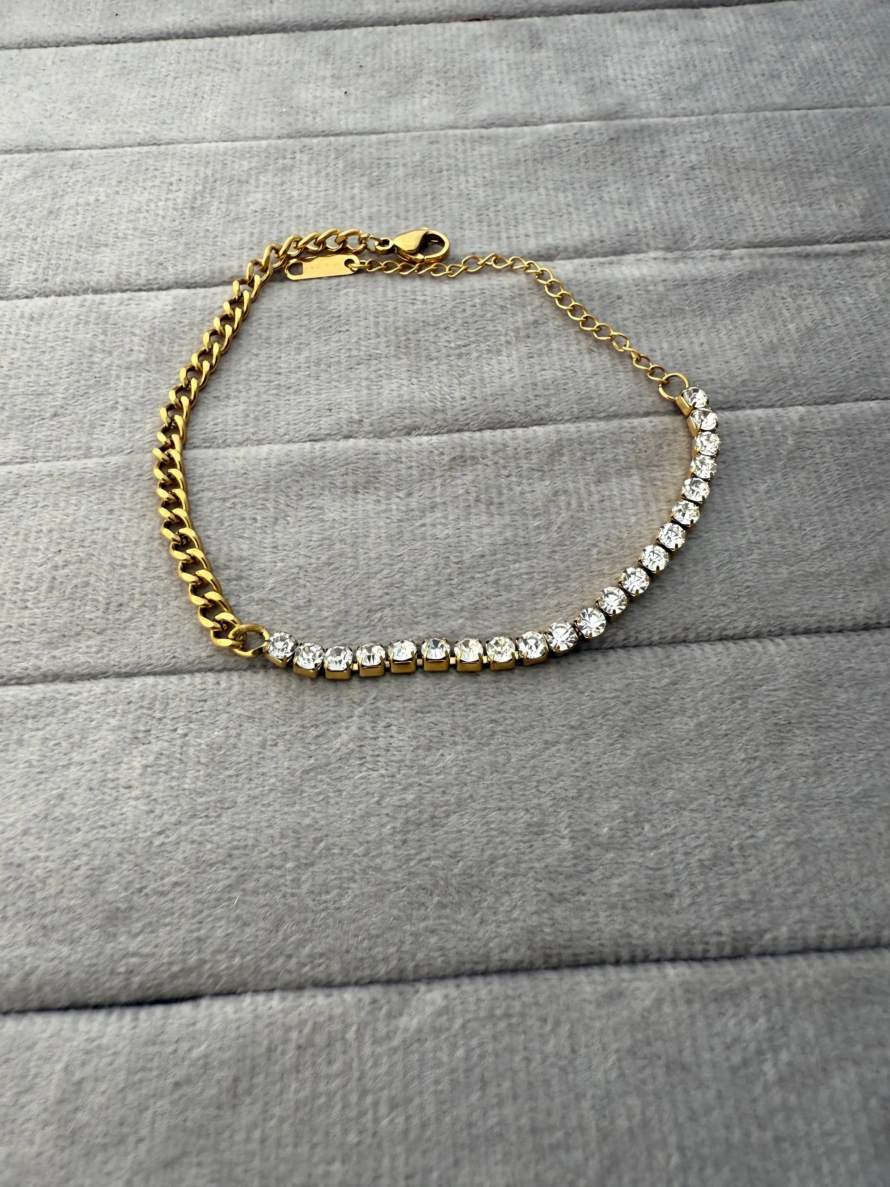 Exquisite Diamond Bracelet - Diatoms