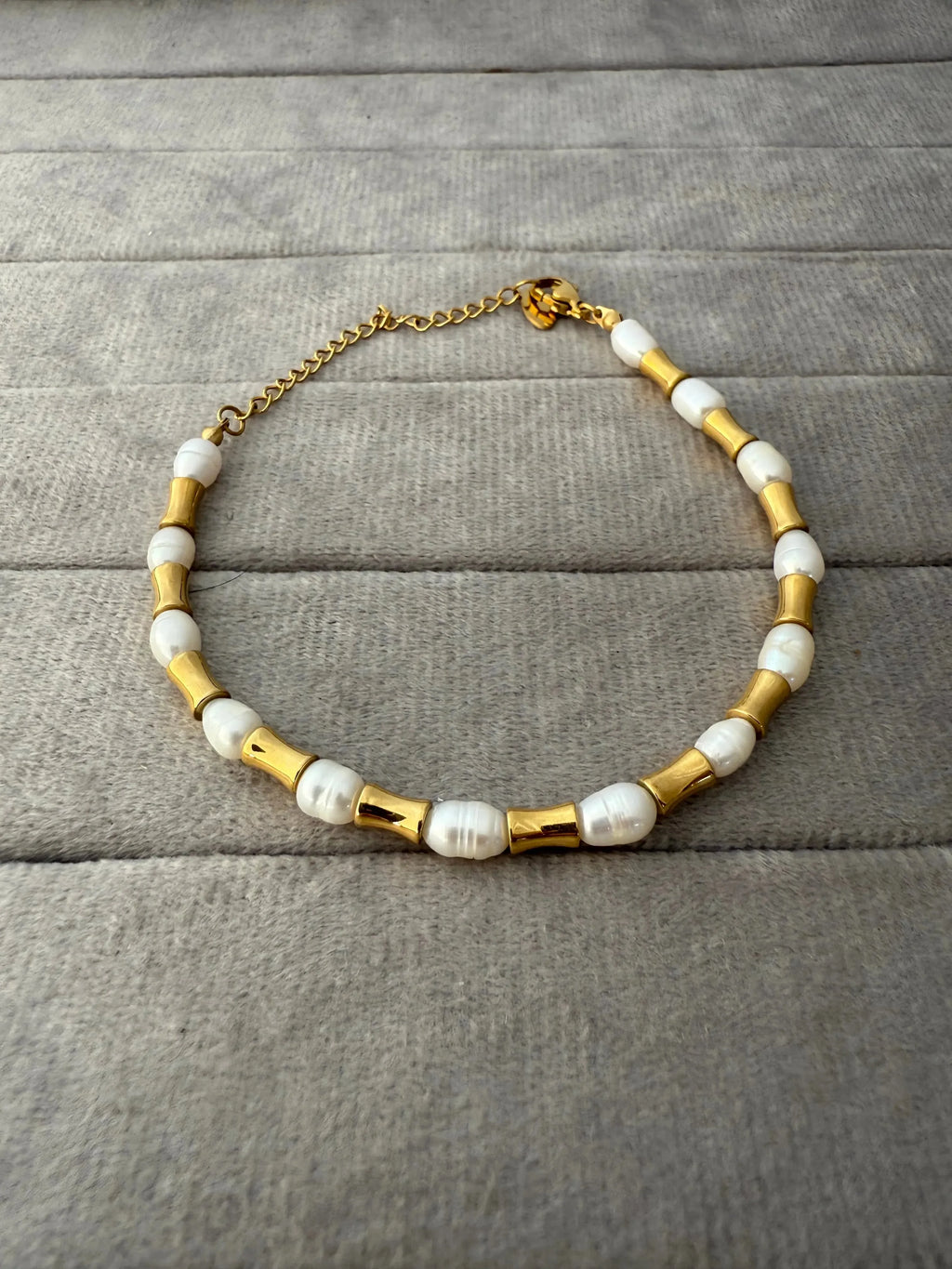 Goldtone Contemporary Pearl Bracelet - Diatoms