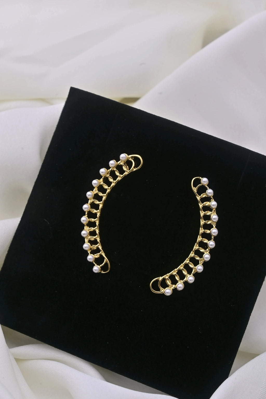 Pearl Earcuff Earrings - Diatoms