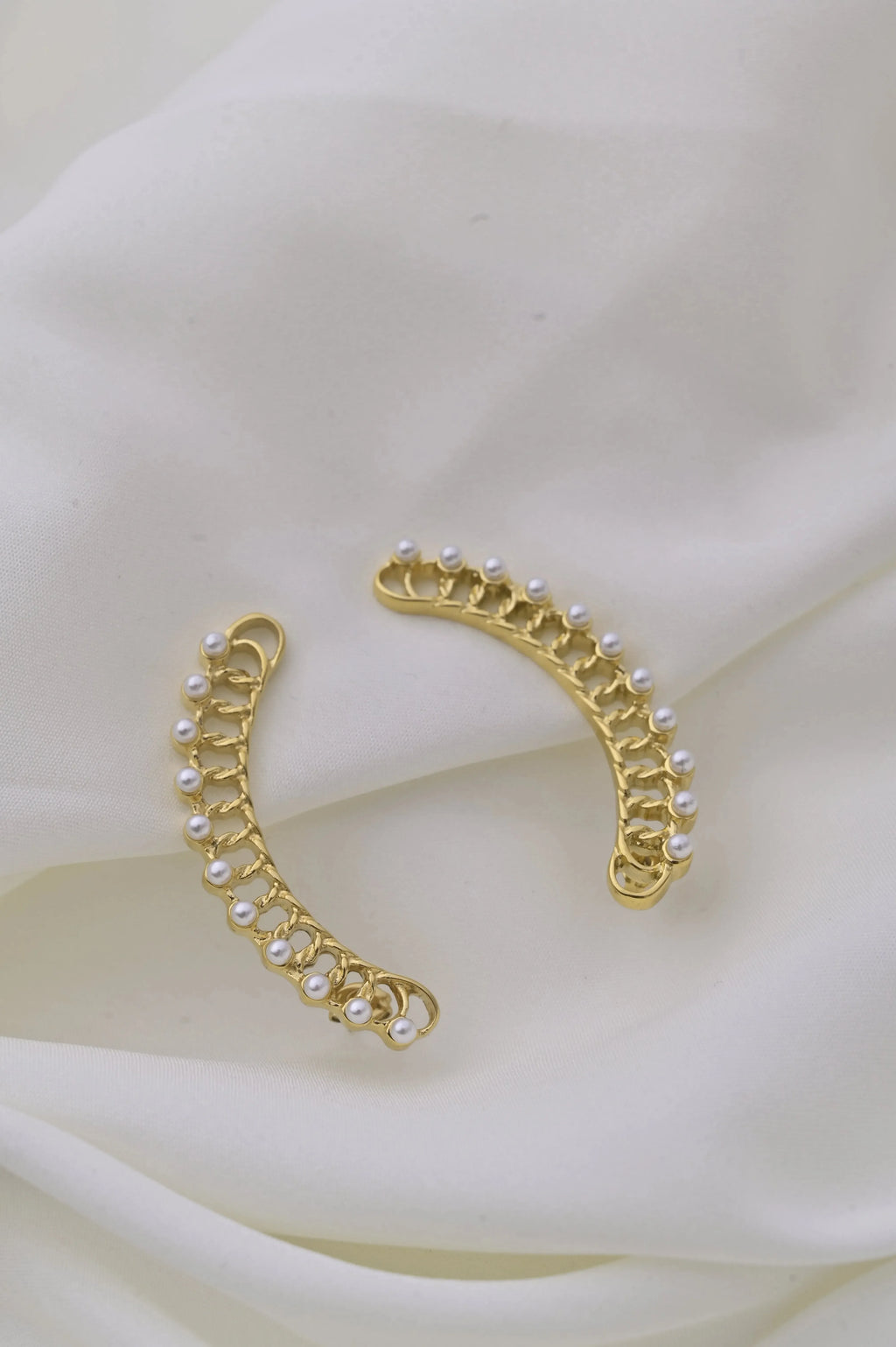 Pearl Earcuff Earrings - Diatoms