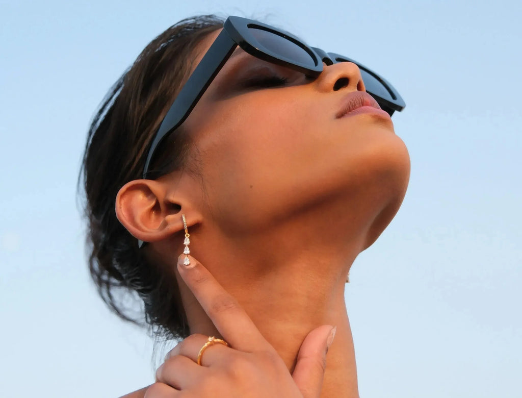 Opulent Ivory Diamond Drops Earrings - Diatoms