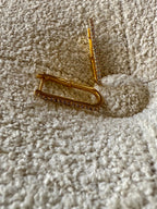 Golden Glamour U-Shaped Diamond Earrings - Diatoms