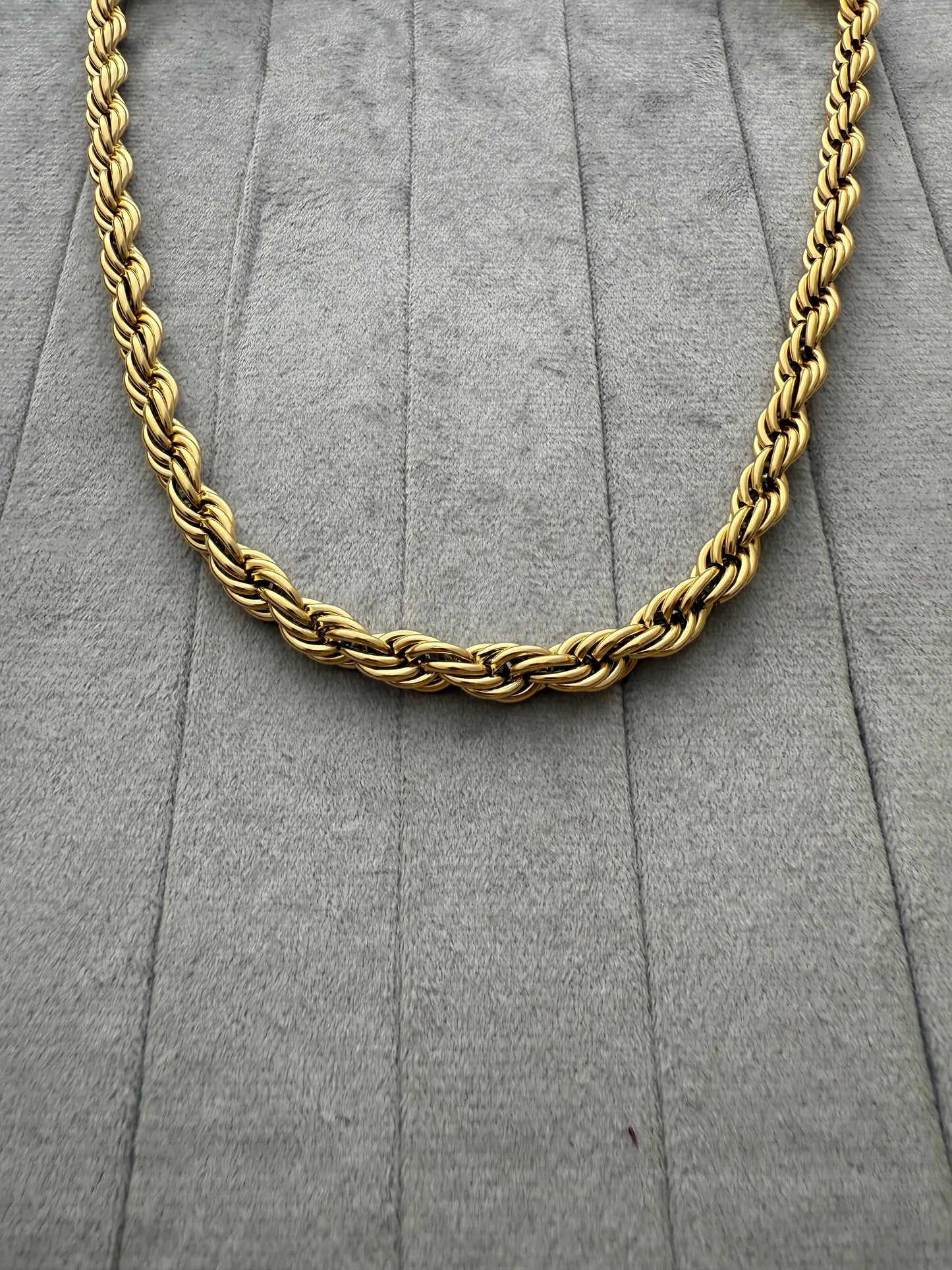 Bling Buzz Twisted Chain Necklace - Diatoms