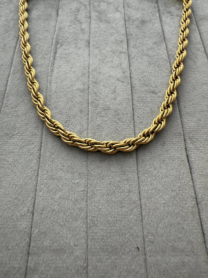 Bling Buzz Twisted Chain Necklace - Diatoms