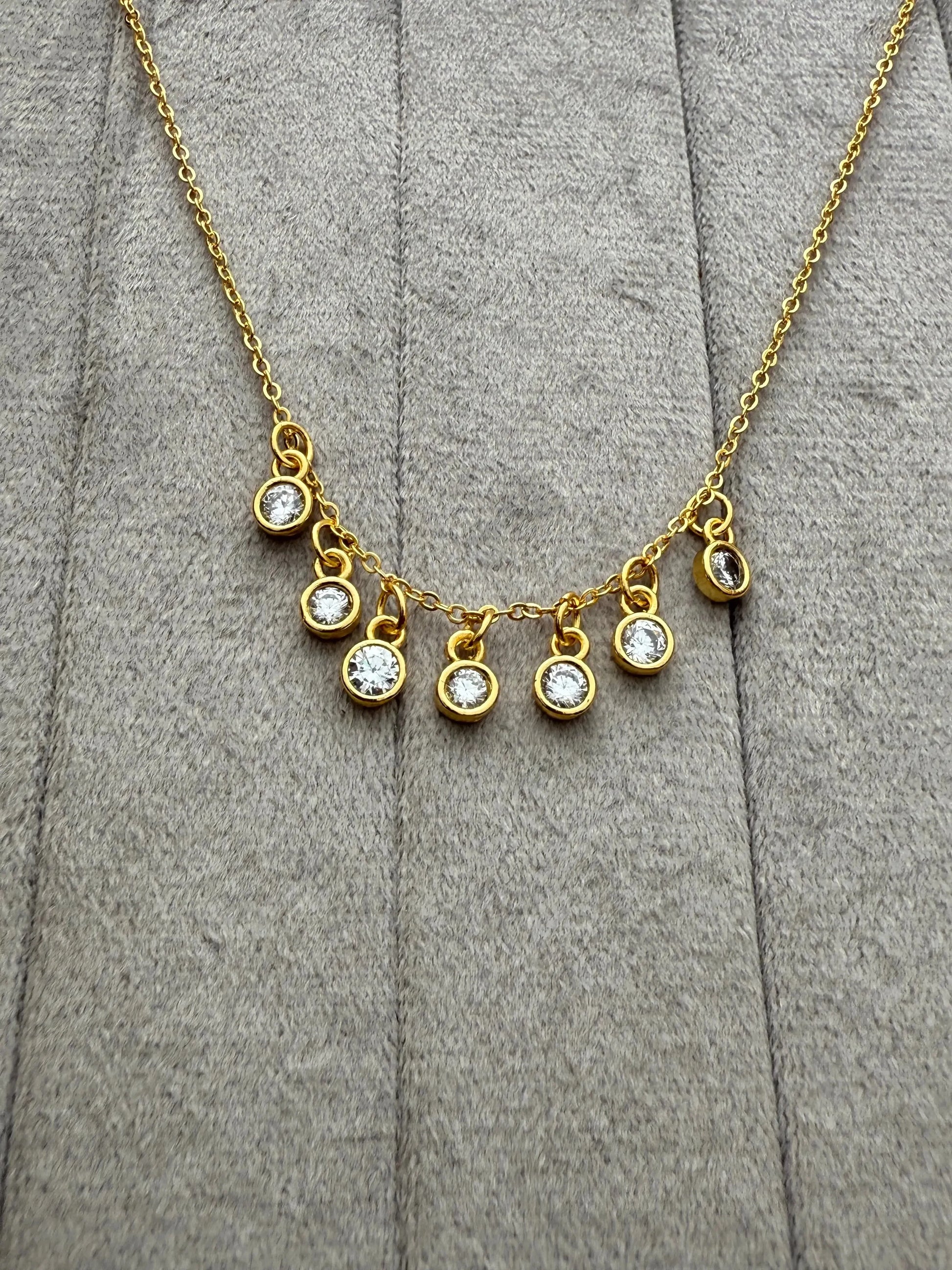 Luxe 7 Diamond Gold Necklace - Diatoms