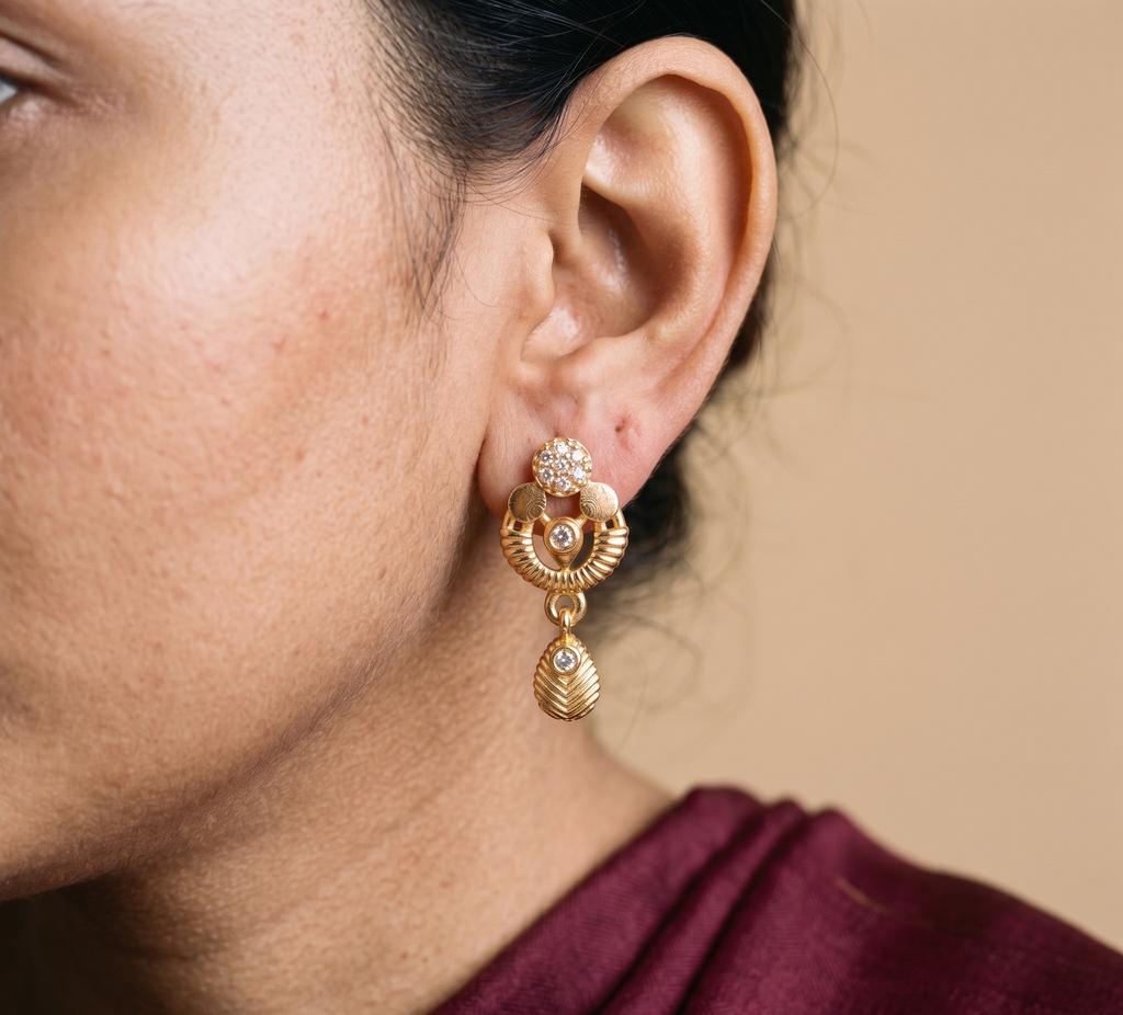 Laghu Chandbali Earrings