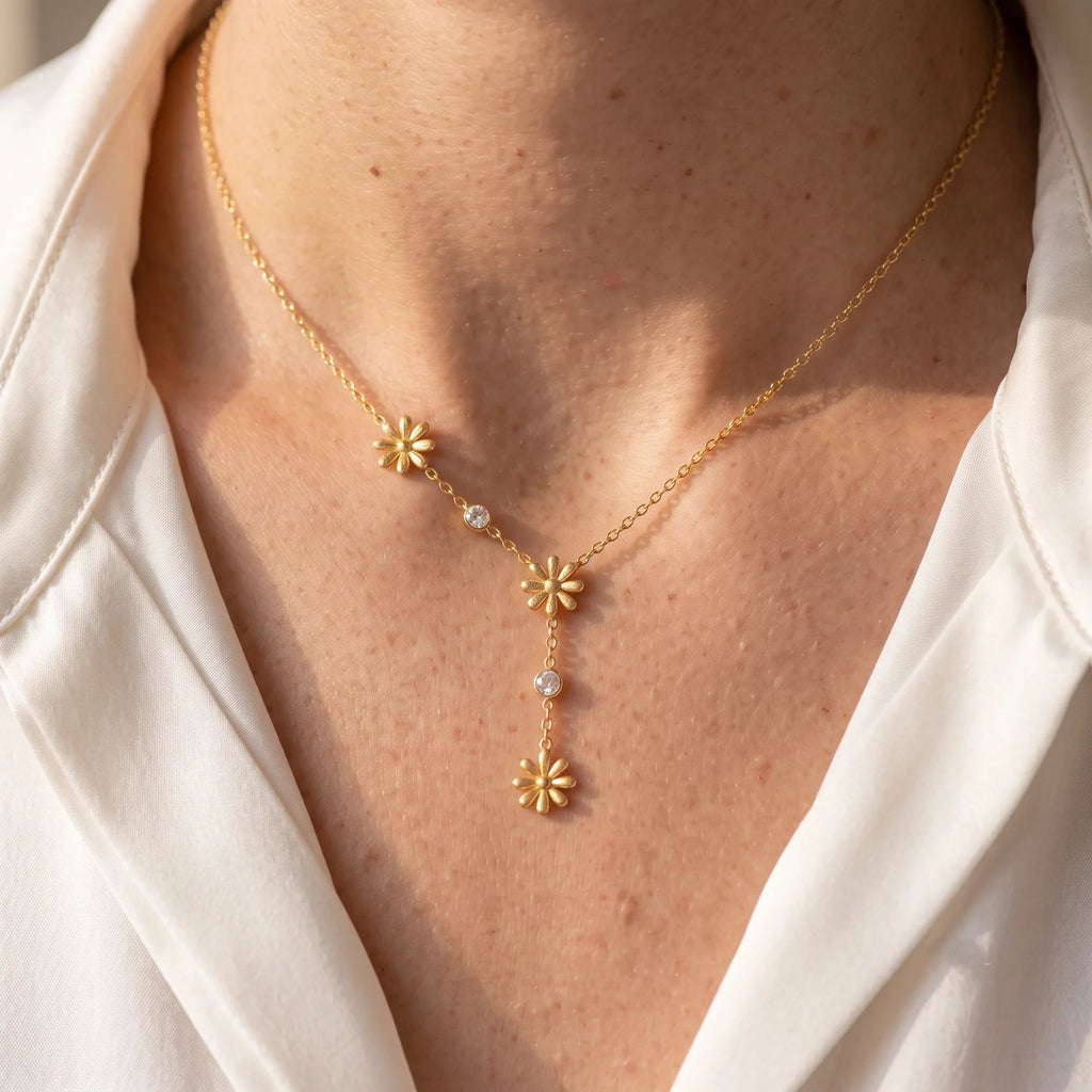 Sweet Flower Dainty Zircon Necklace