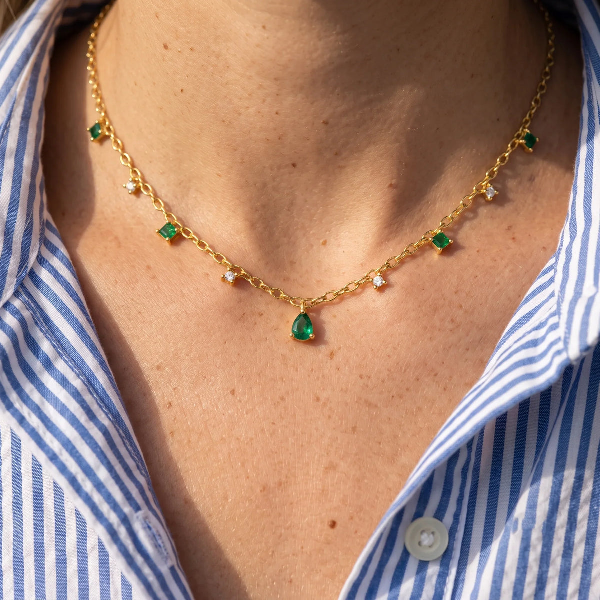 Clavicle Chain Niche Necklace