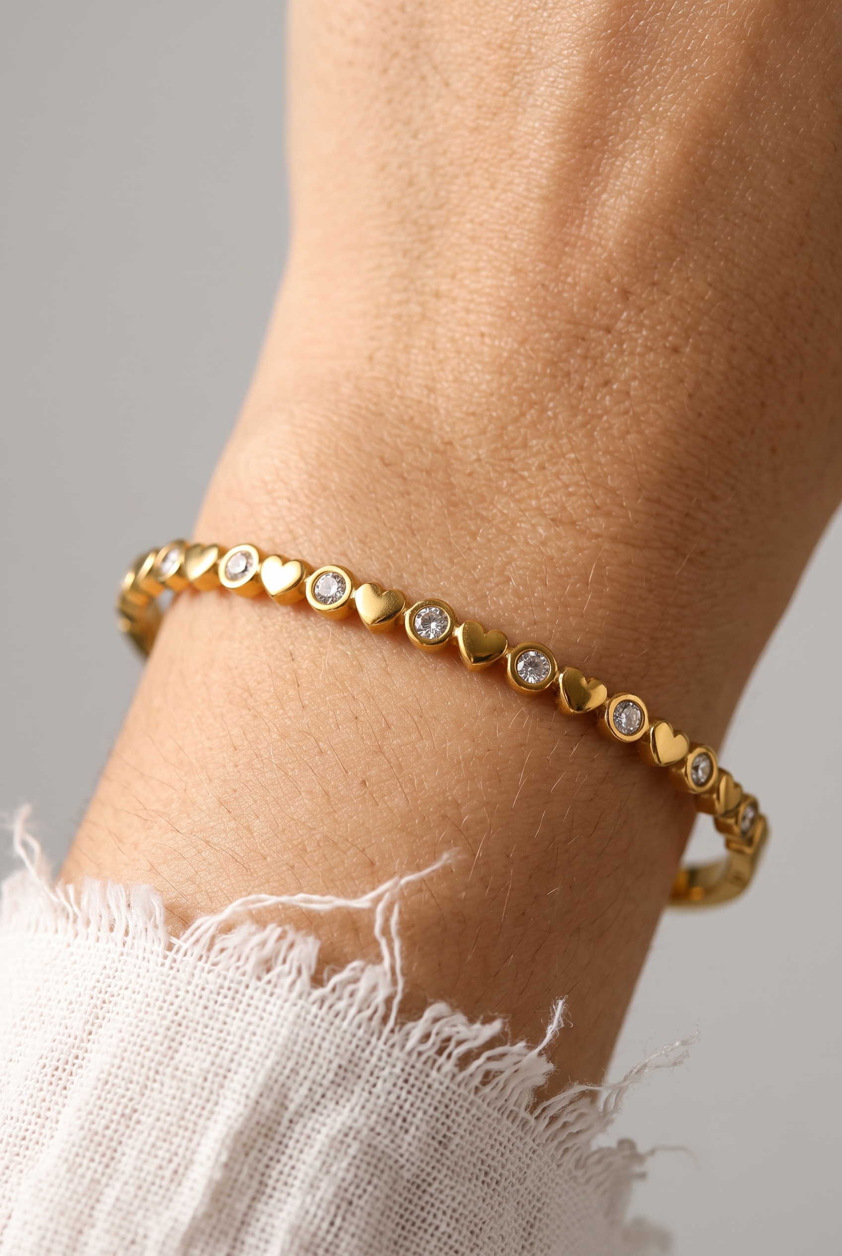 Round Dots Heart Shape Bracelet