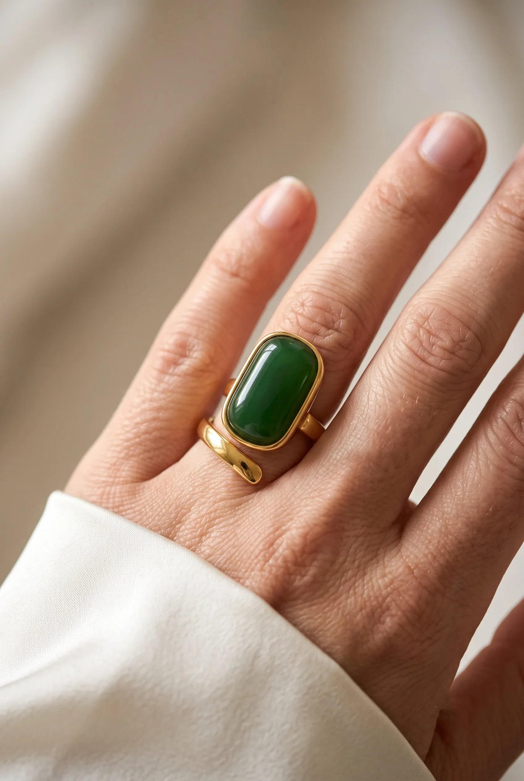 Luxy Hypnotic Adjustable Ring
