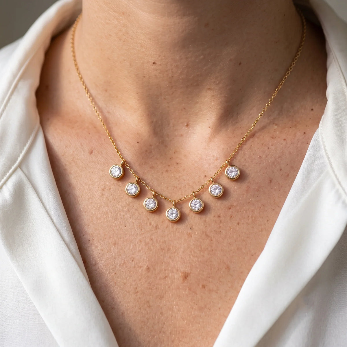 Luxe 7 Diamond Gold Necklace