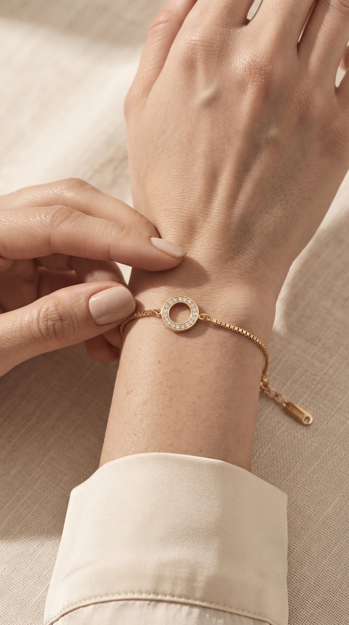 Diatoms Luxe Modern Style Dainty Bracelet