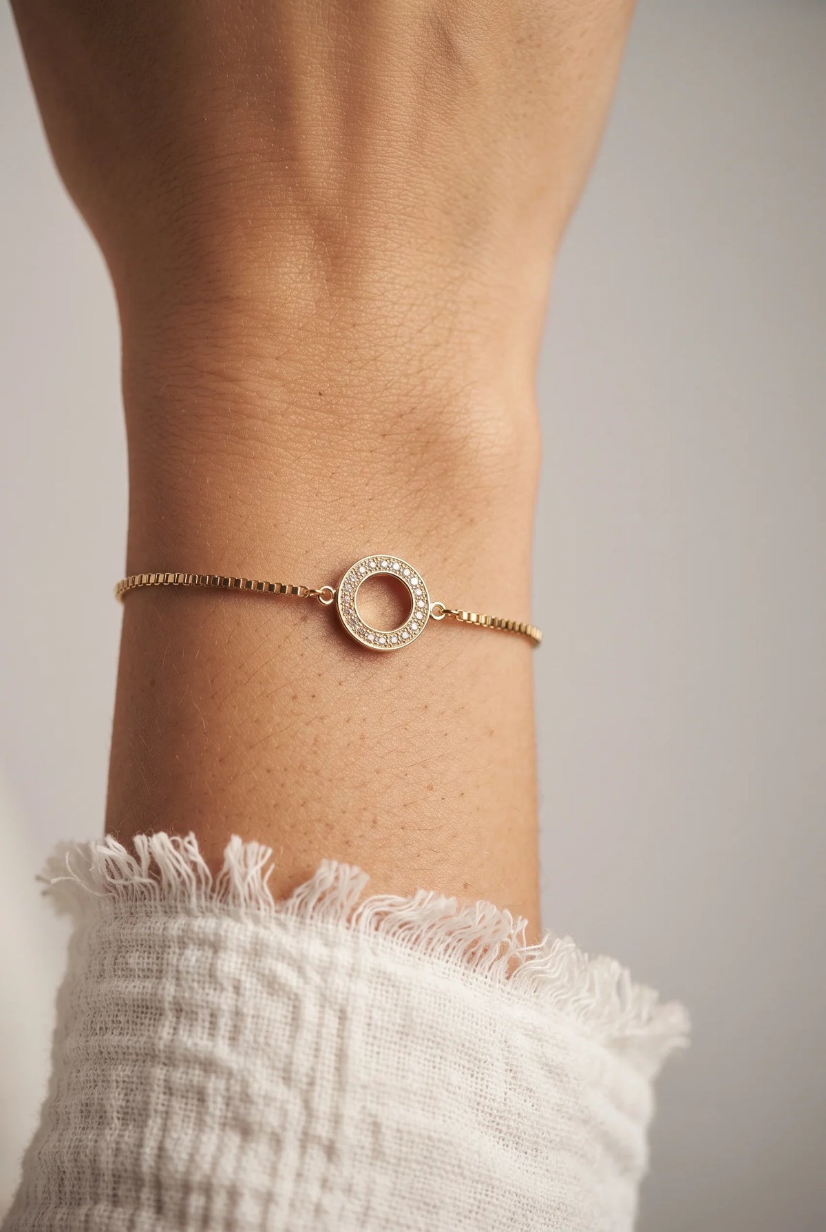 Diatoms Luxe Modern Style Dainty Bracelet
