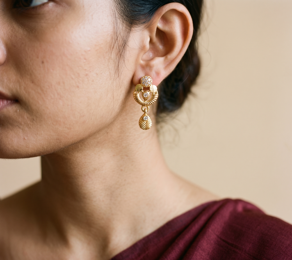 Laghu Chandbali Earrings