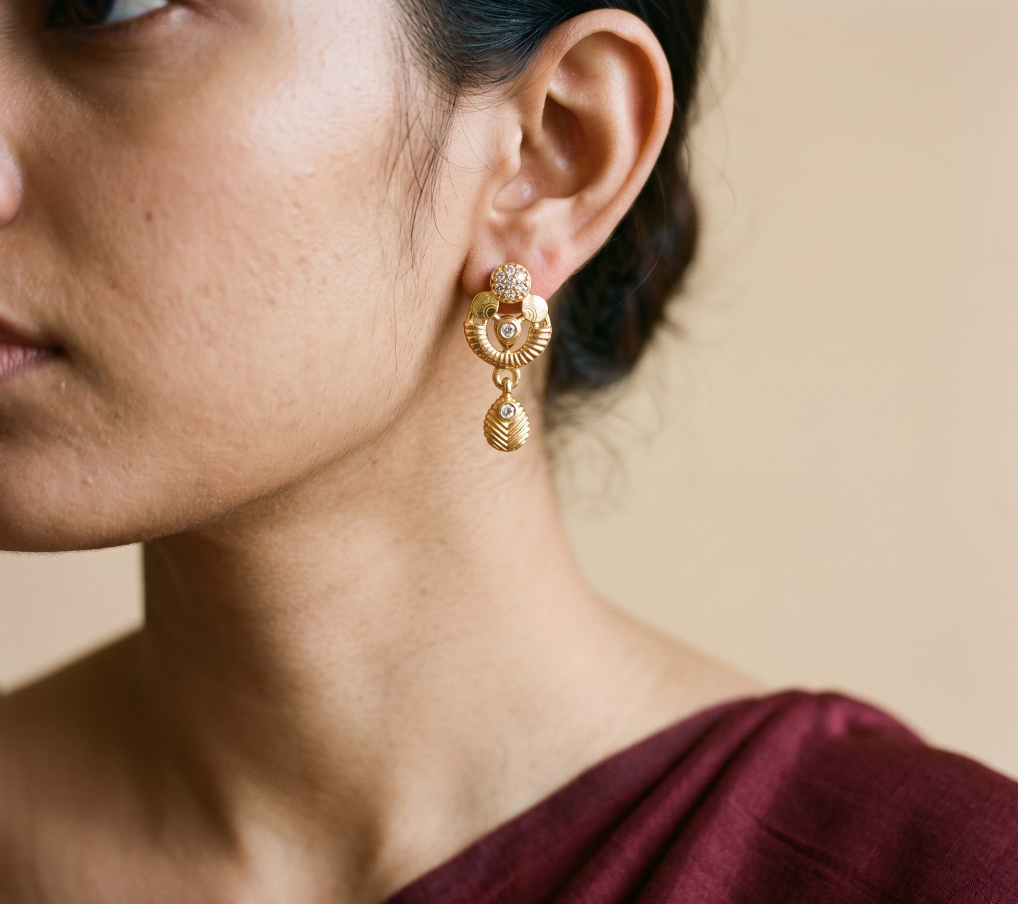 Laghu Chandbali Earrings