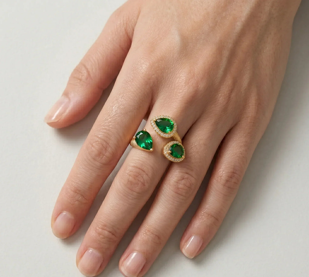 Royal Ivy Diamond Ring