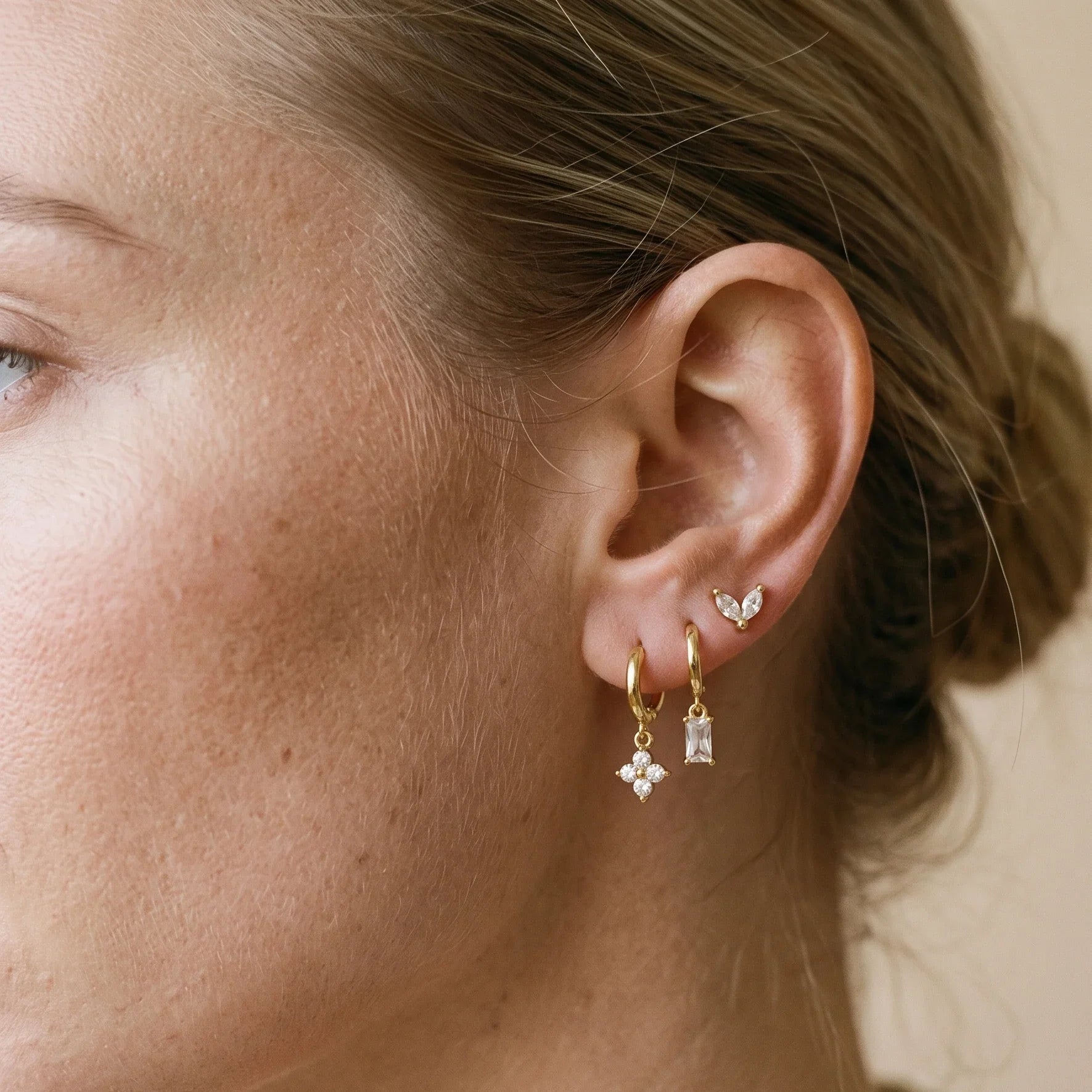 Classic Style Earrings Set