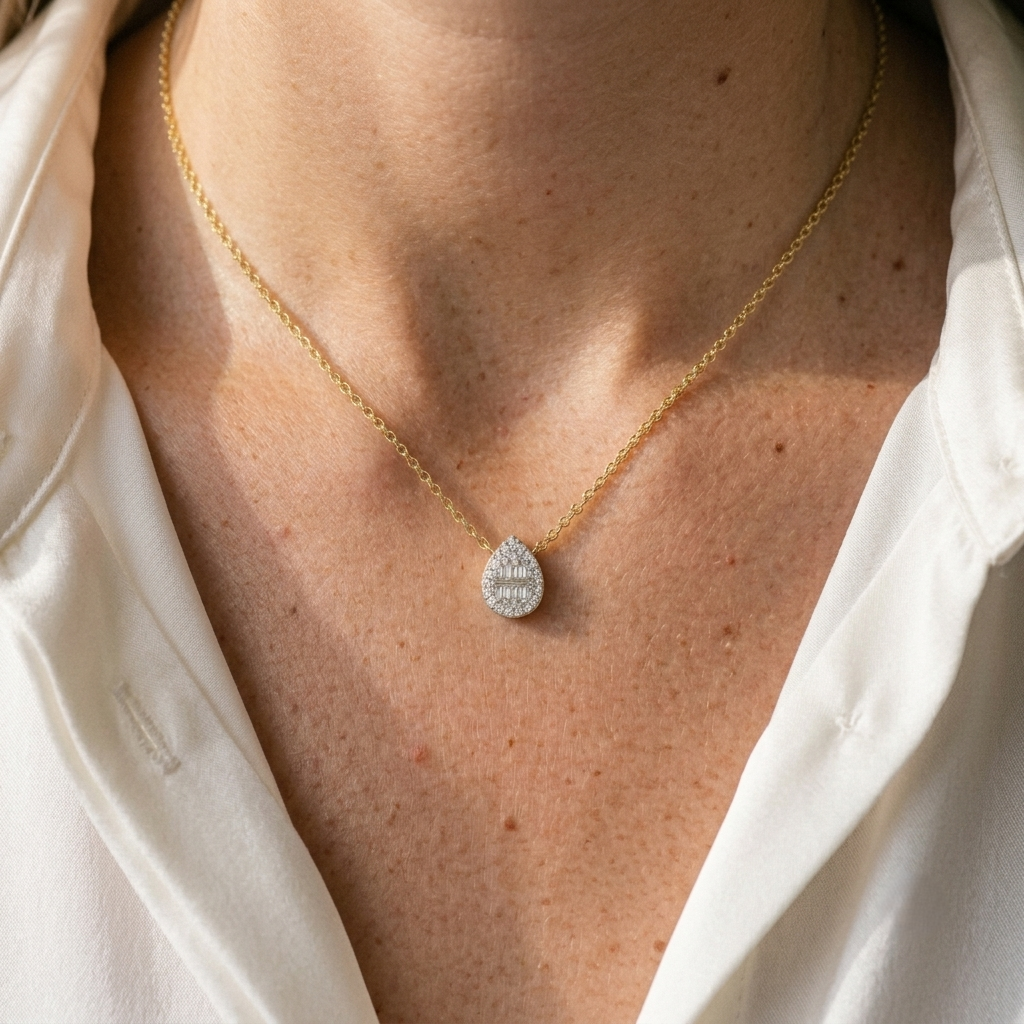 Elegant Water Droplets Zircon Pendant