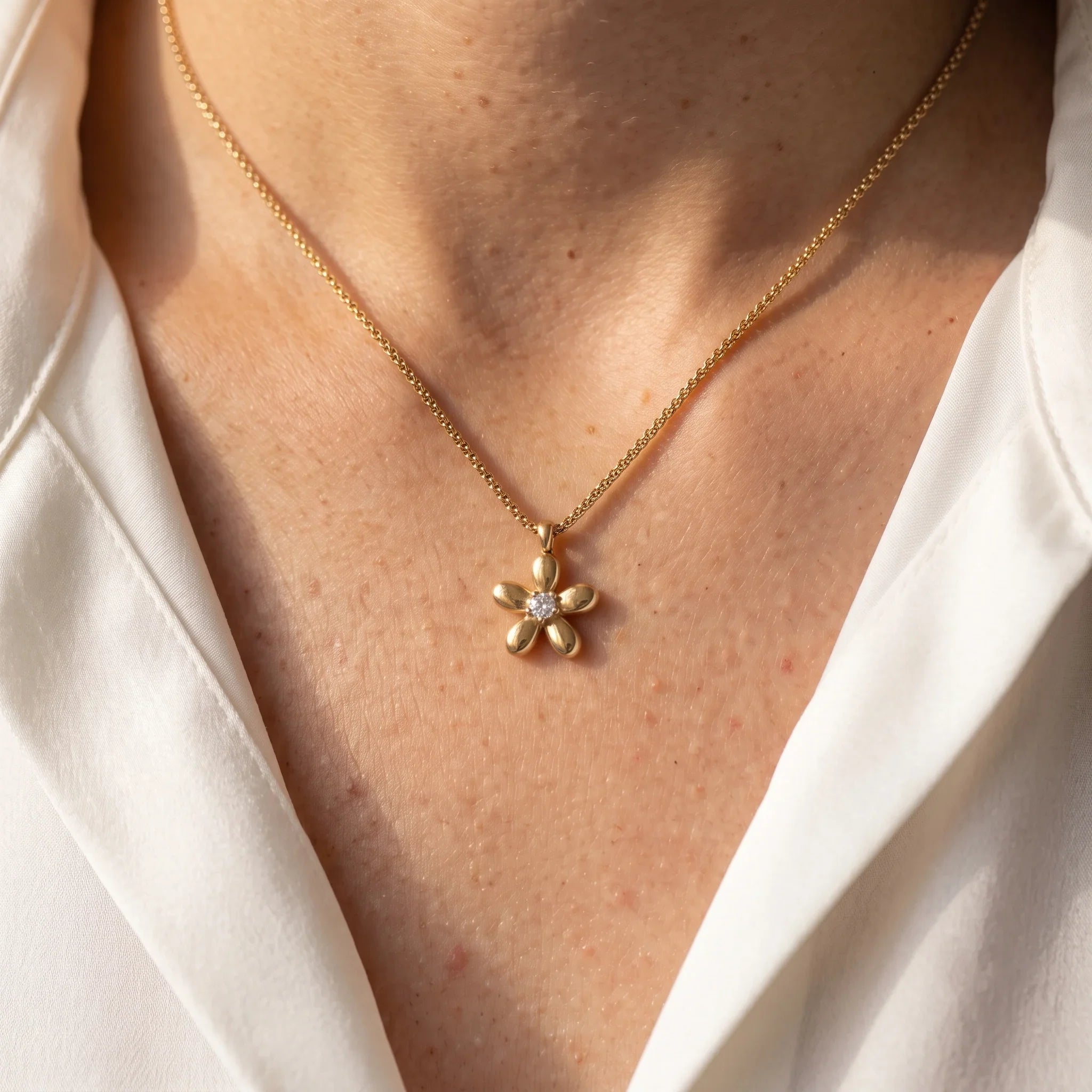 Diatoms Floral Shaped Necklace