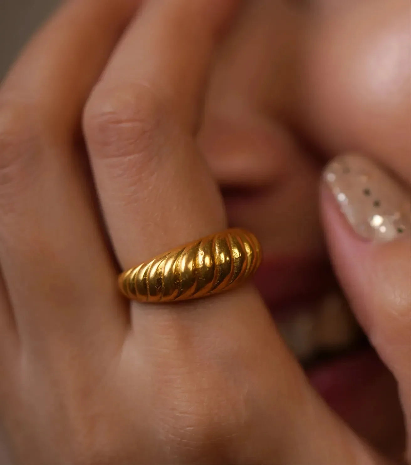 Luxe Twisted Gold Ring - Diatoms