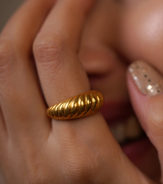 Luxe Twisted Gold Ring