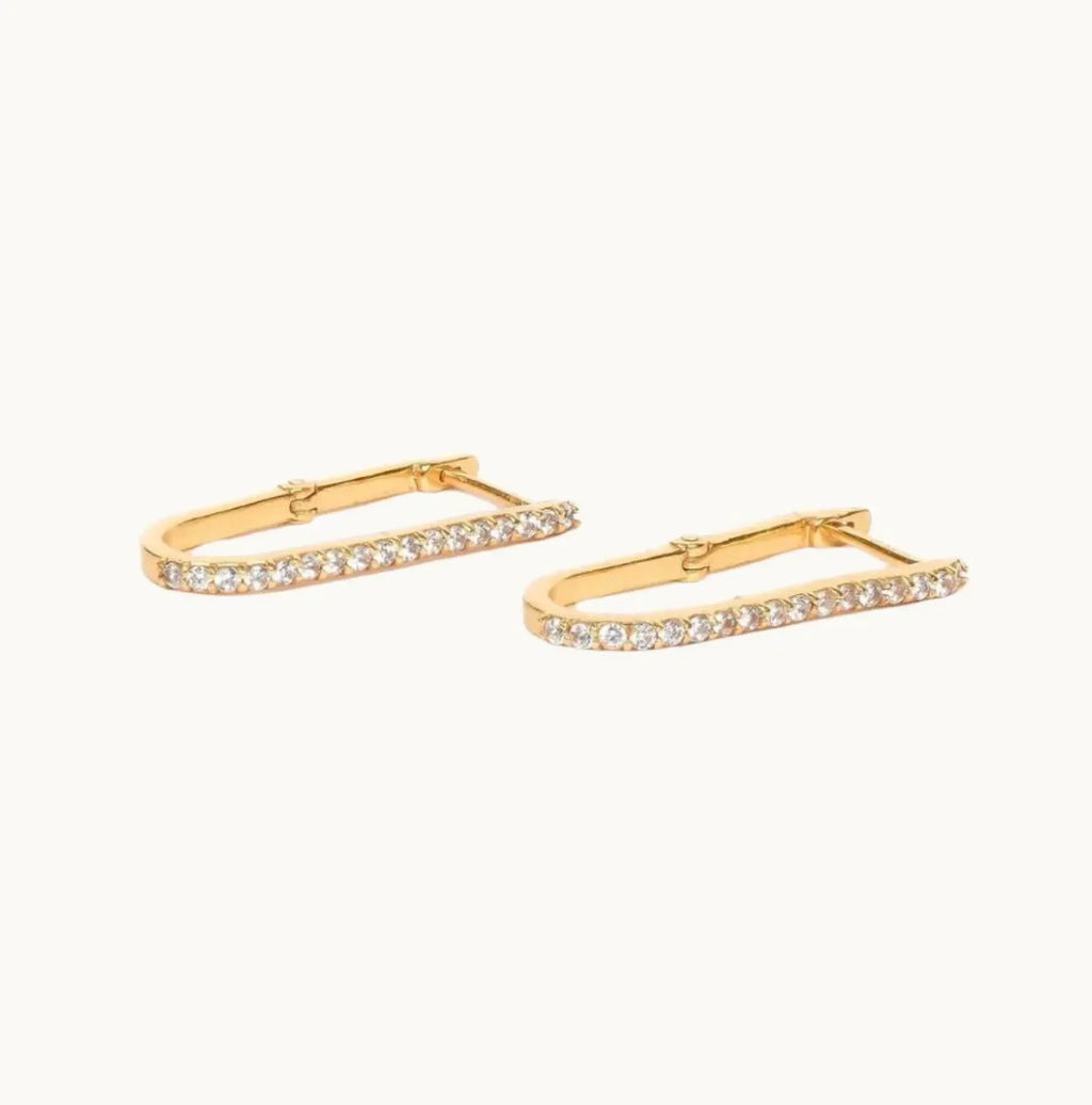 Golden Glamour U-Shaped Diamond Earrings - Diatoms