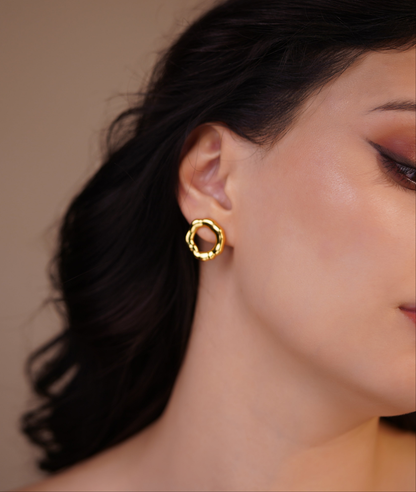 Luxe Graceful Gold Earrings