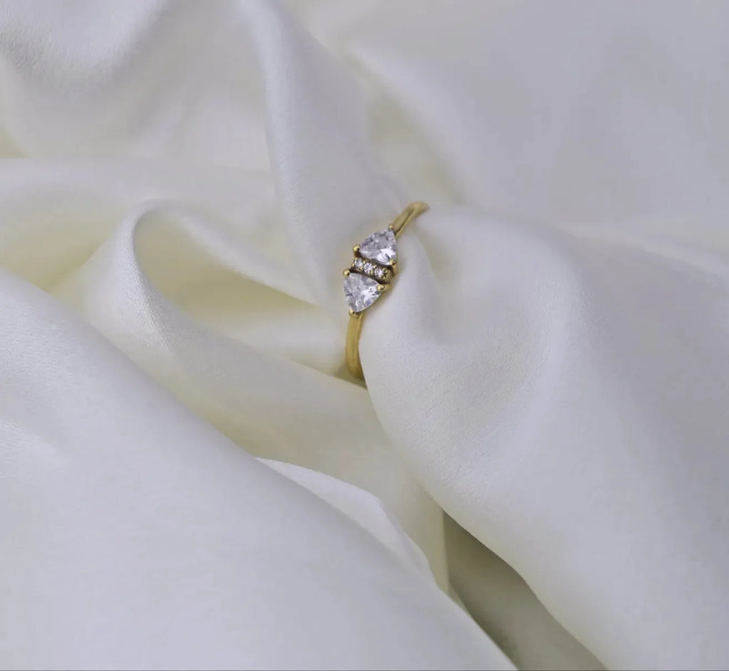 Minimal Classic Diamond Ring - Diatoms