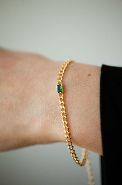 Golden Green Stone Elegance Bracelet