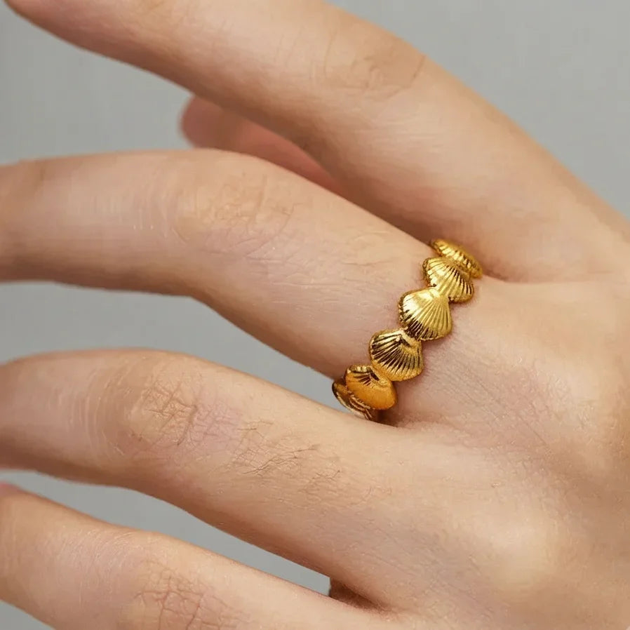 Luxy Sea Shell Ring