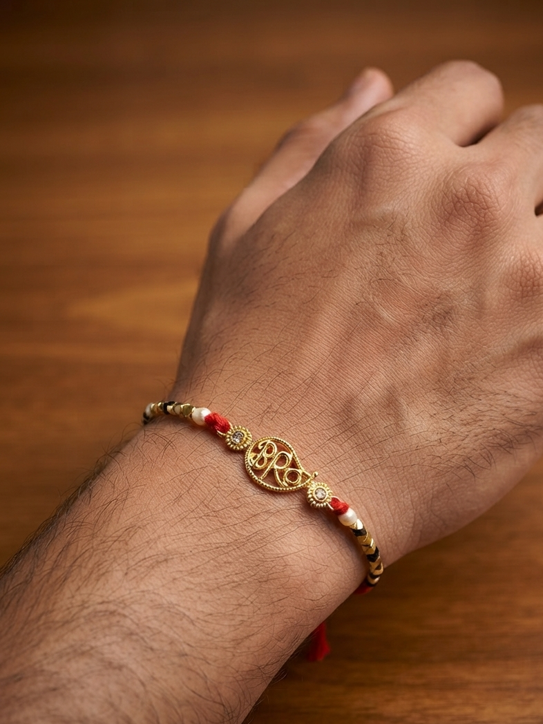 Yaadon Ka Gehna Rakhi Set