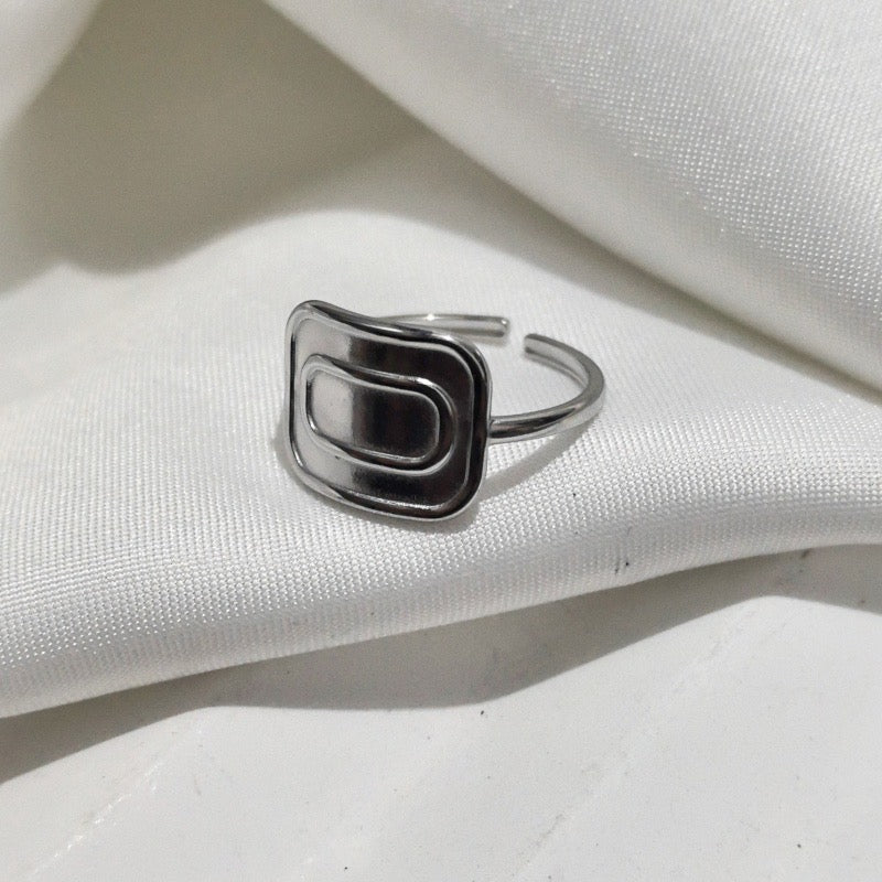 Monolith Adjustable Ring
