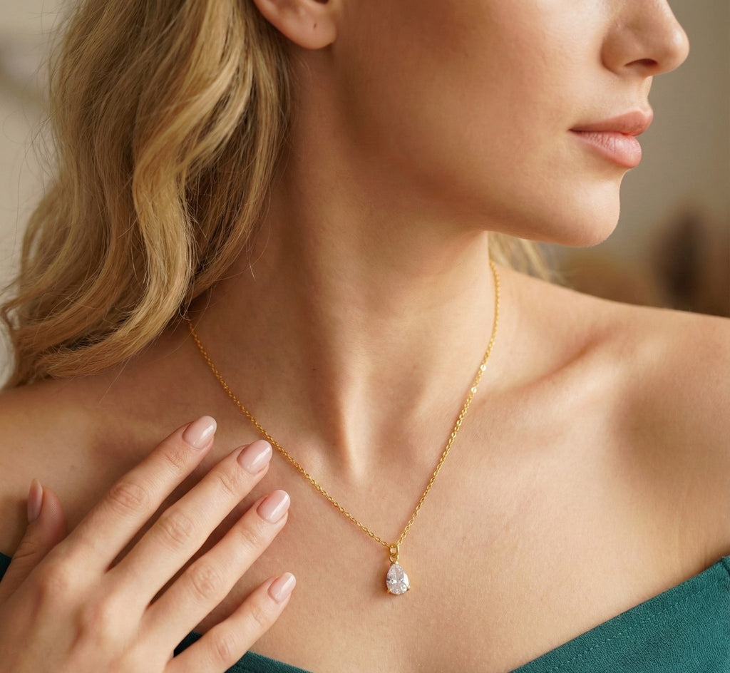 Luxe Elegant Diamond Necklace