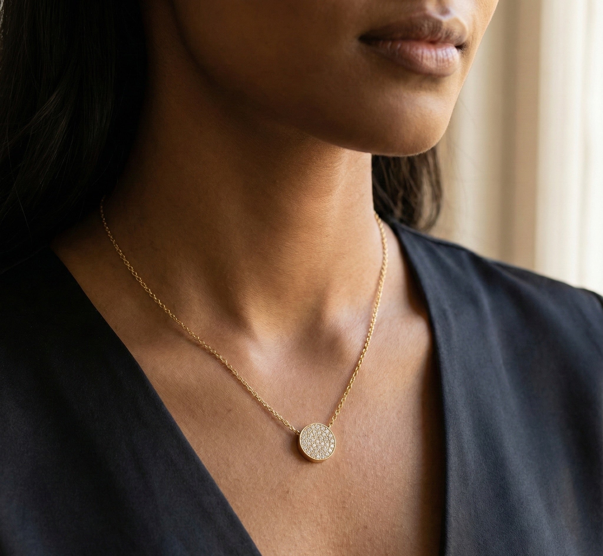 Diatoms Round Shape Diamond Necklace