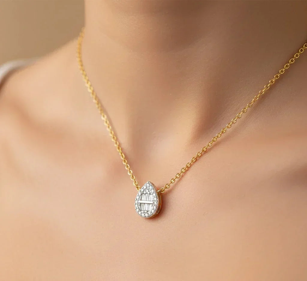 Elegant Water Droplets Zircon Pendant