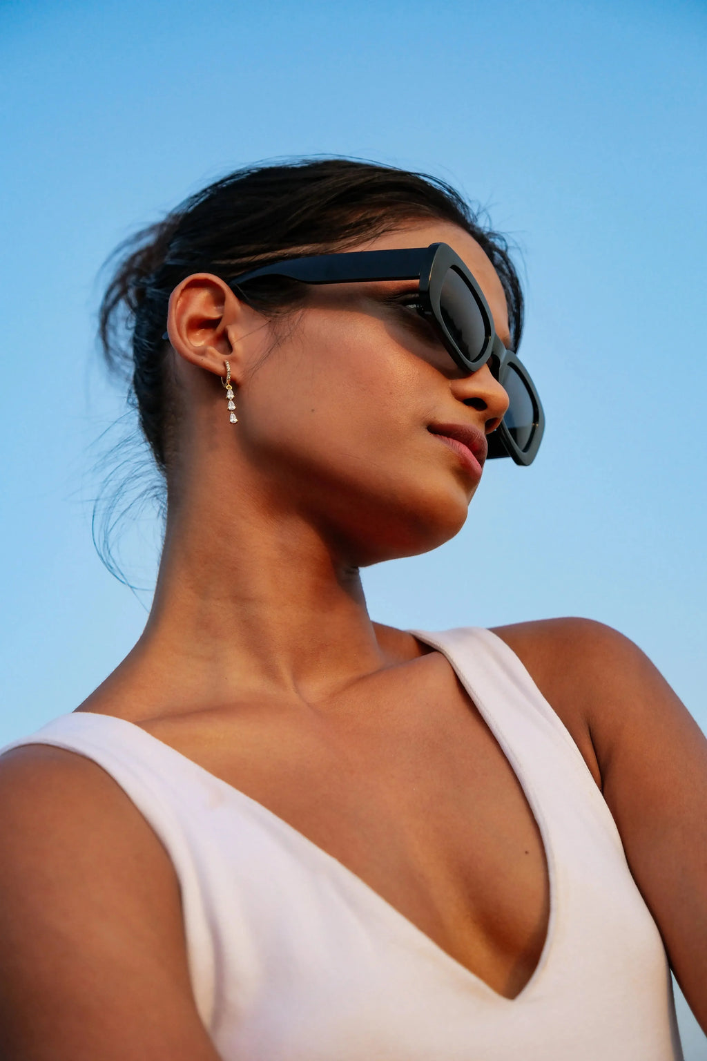 Opulent Ivory Diamond Drops Earrings - Diatoms