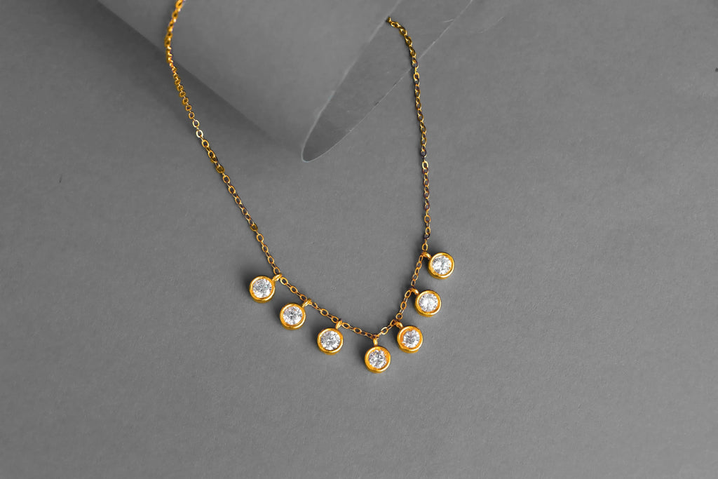 Luxe 7 Diamond Gold Necklace - Diatoms