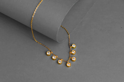 Luxe 7 Diamond Gold Necklace