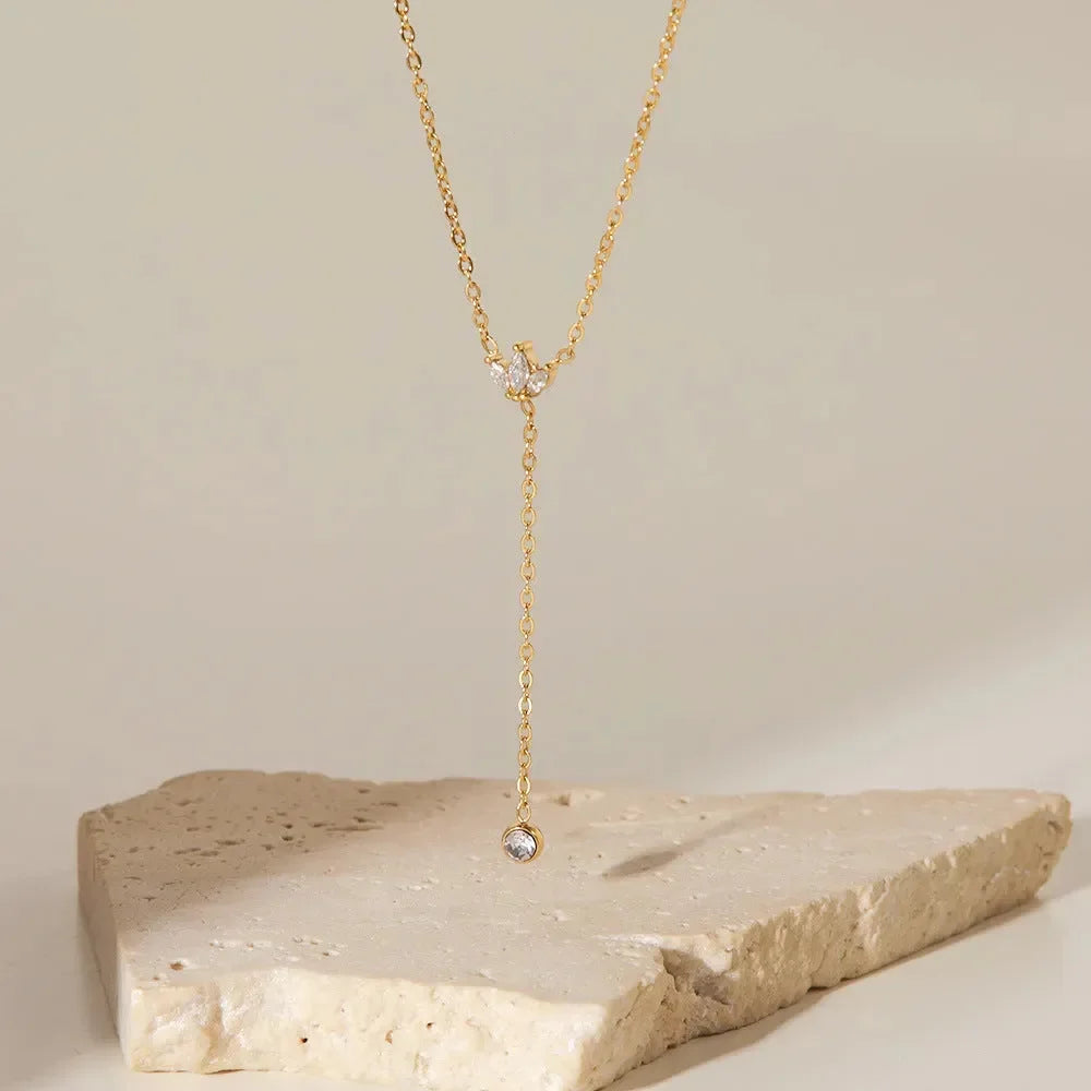 Dream Lariat Diamond Necklace - Diatoms