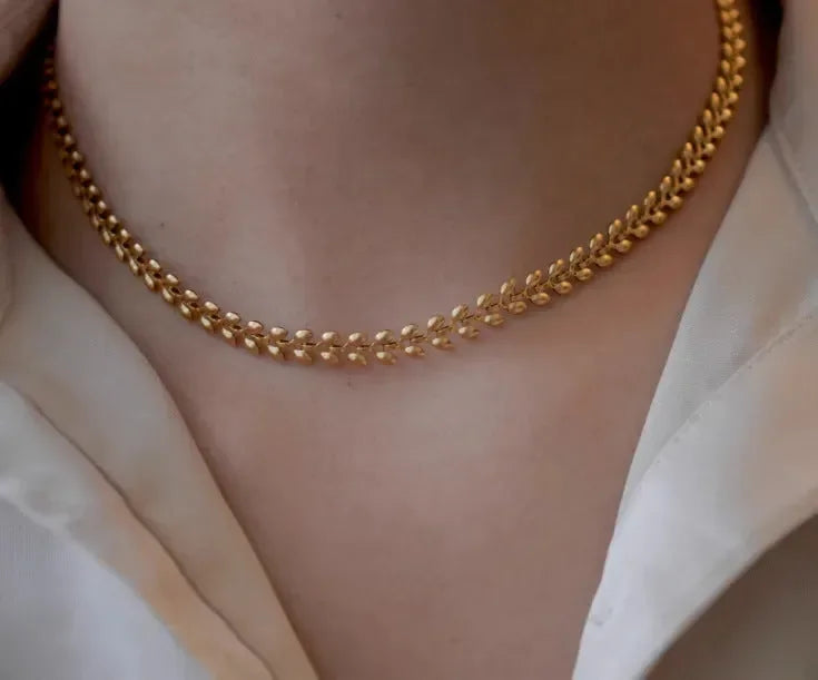 Leaf Shape Round Necklace - Diatoms